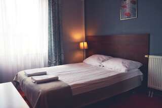 Отель Hotel Gordon Варшава Двухместный номер эконом-класса с 1 кроватью-2